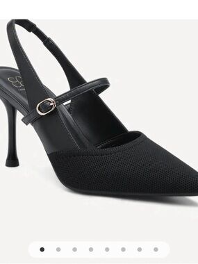 Cosy Island Minimalist Black Pointed Toe Slingback Heels Size 7 NWT